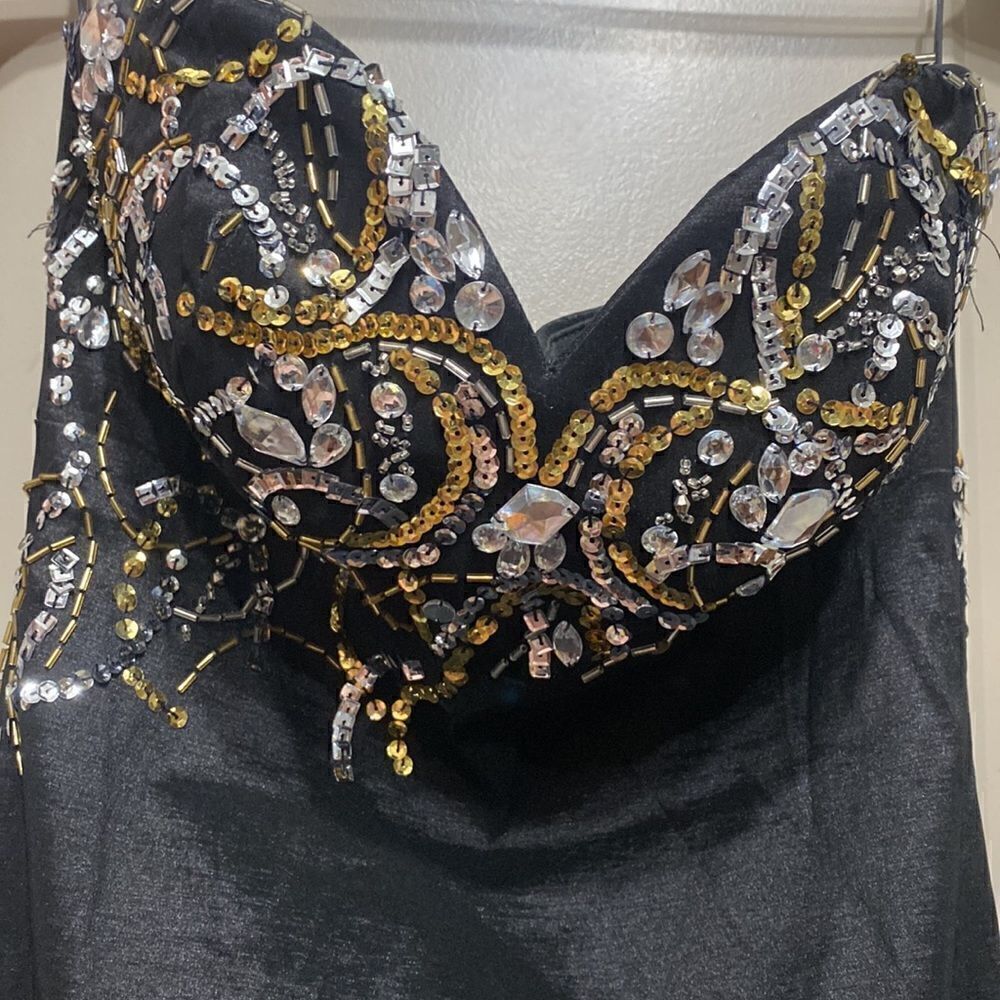 Jumps Apparel Strapless Black gown with silver and gold sequins Size 5/6 - Picture 8 of 11